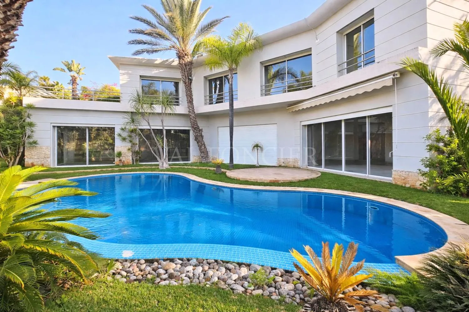 Villa avec piscine à Anfa Supérieur, proche Palais Royal — Anfa Supérieur, Casablanca